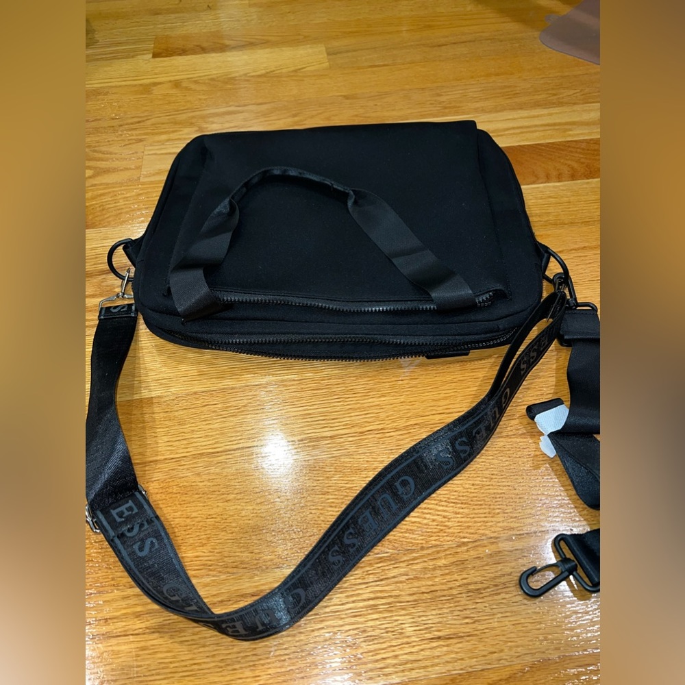 Guess Laptop case